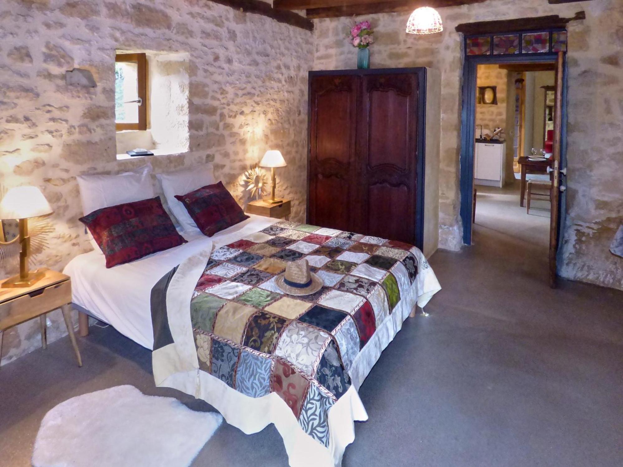Domaine De Cantegrel - Gites De Charme Et Suite Troglodyte En Perigord ヴィトラック エクステリア 写真