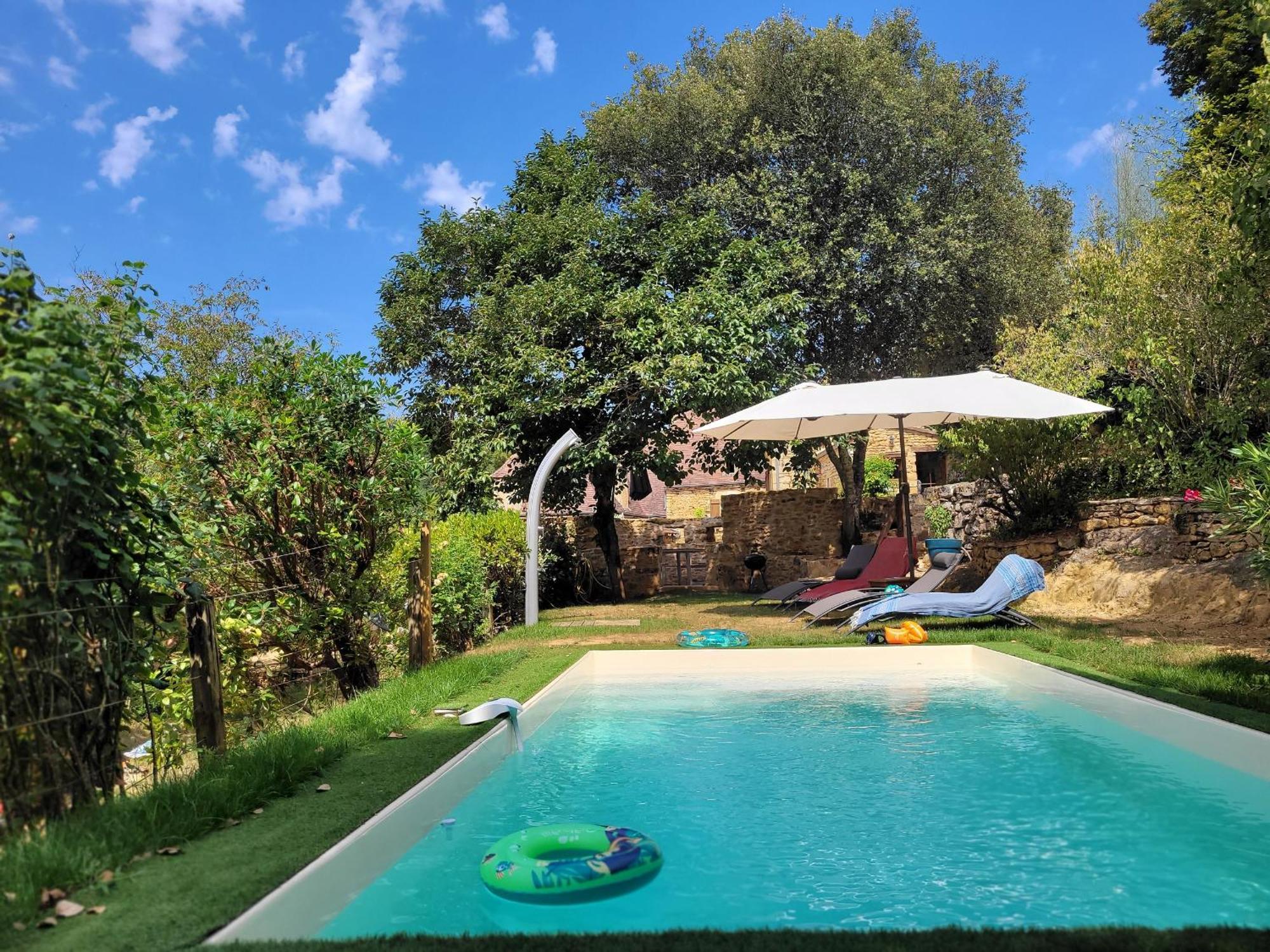 Domaine De Cantegrel - Gites De Charme Et Suite Troglodyte En Perigord ヴィトラック エクステリア 写真