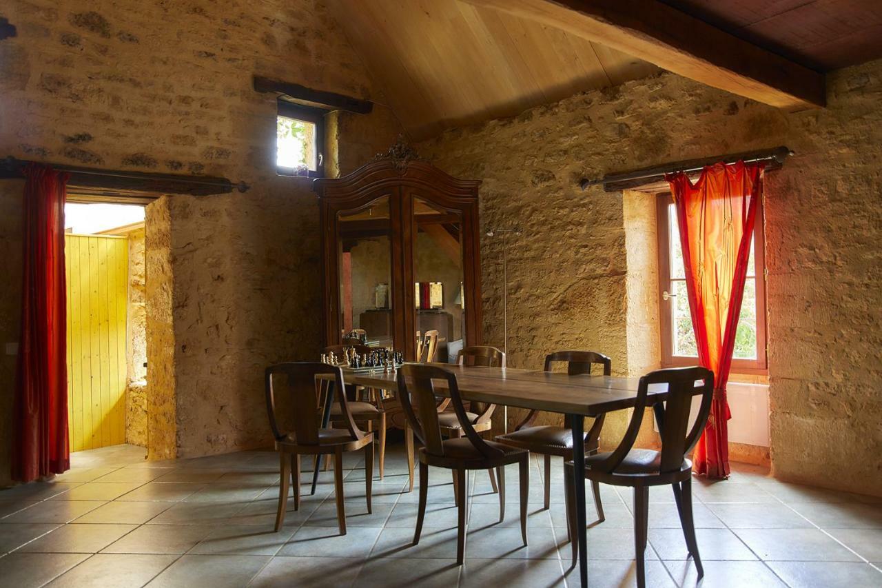 Domaine De Cantegrel - Gites De Charme Et Suite Troglodyte En Perigord ヴィトラック エクステリア 写真